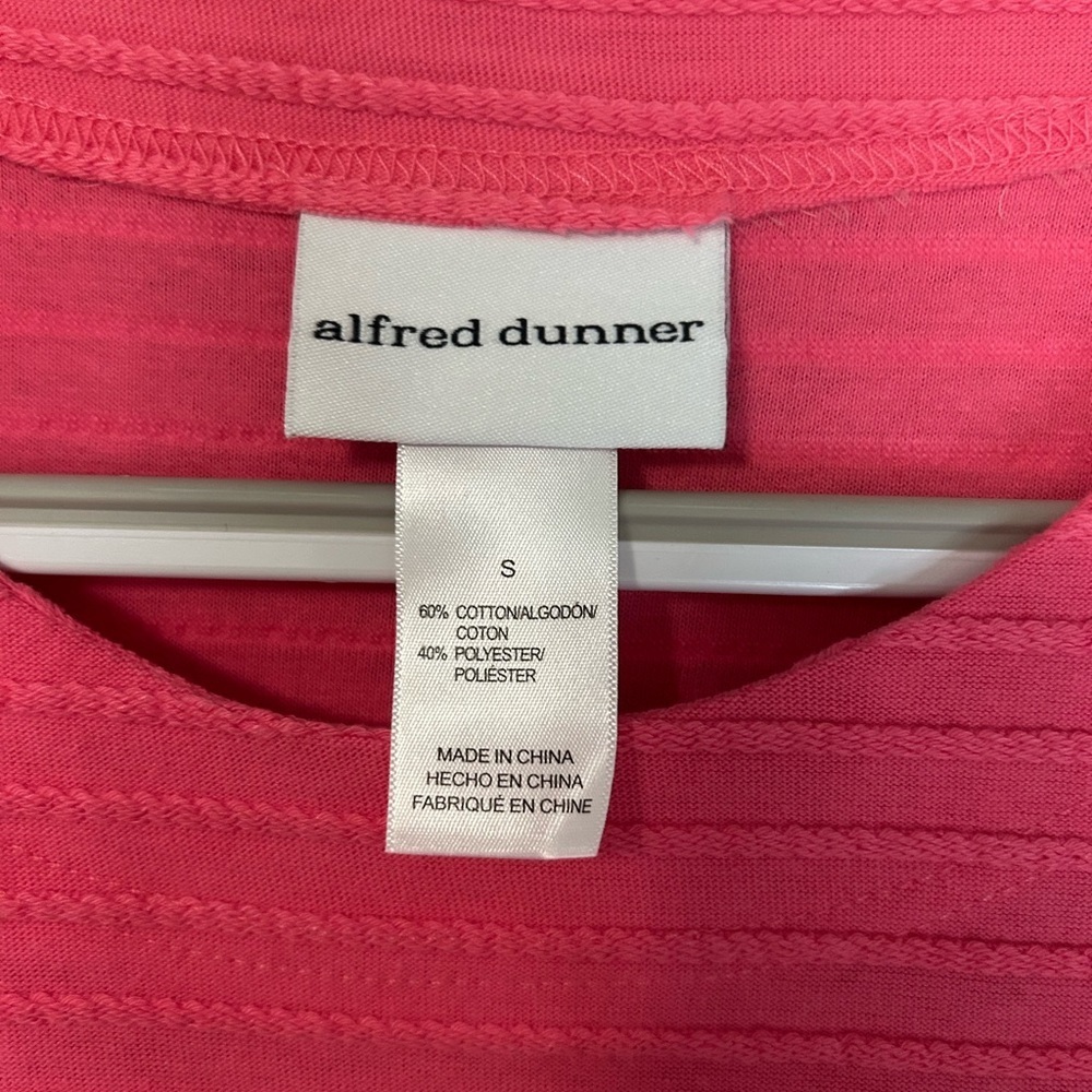Alfred Dunner Pink Ribbed Short Sleeve T-Shirt, Size S - Picture 3 of 5